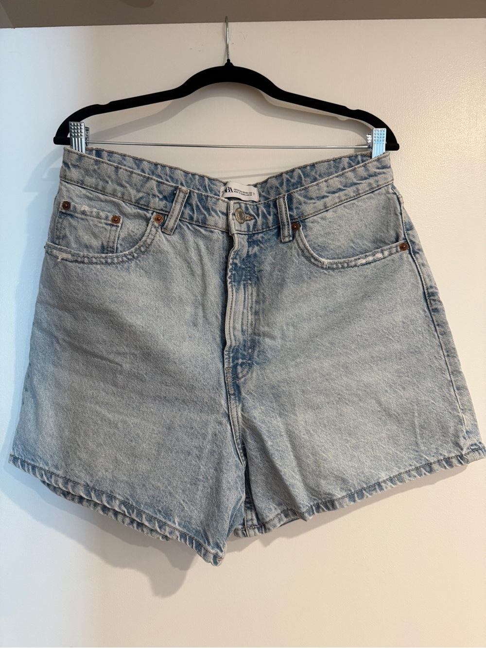Zara- High-Rise Light Wash Denim Shorts - Women's